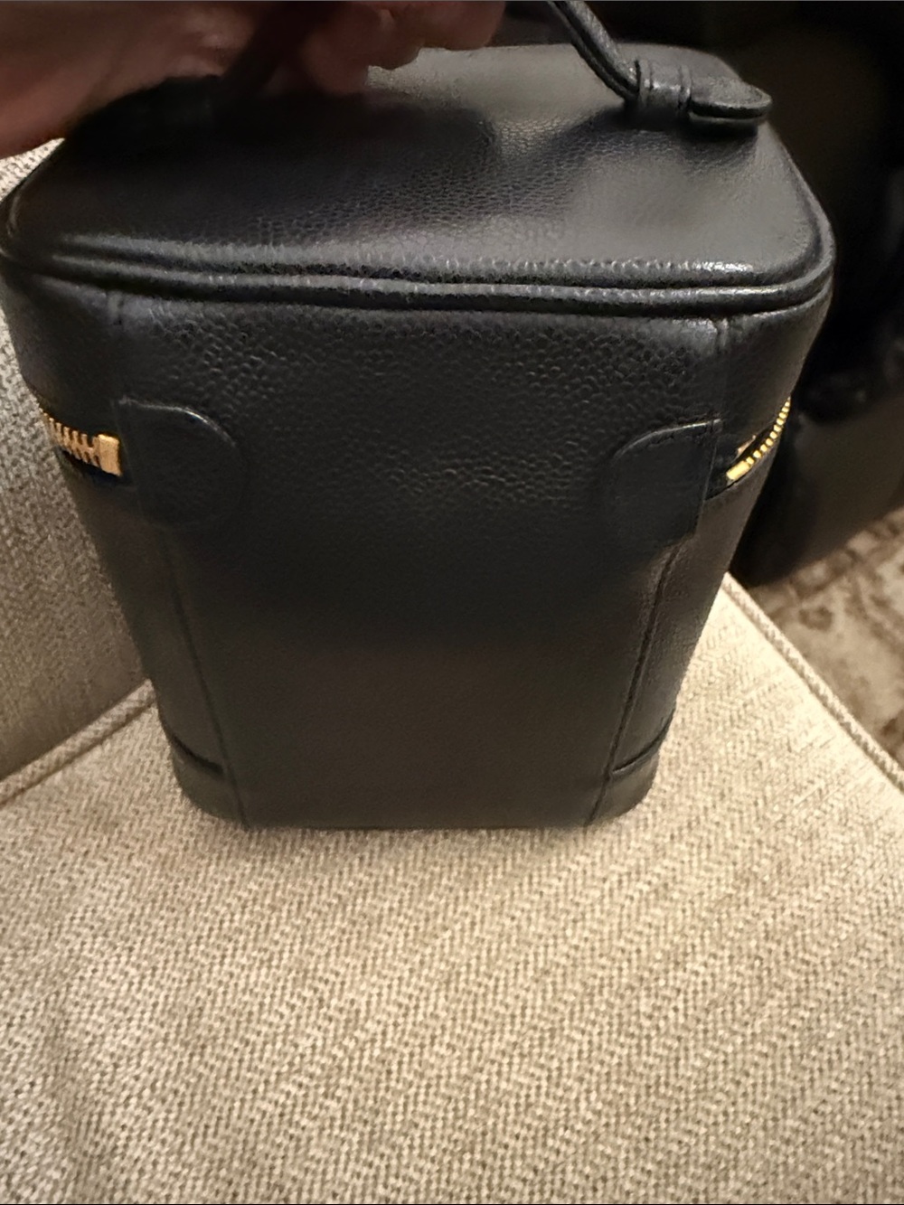 CHANEL Black Caviar Leather Vanity Case with Gold Hardware Accent - Picture 4 of 11